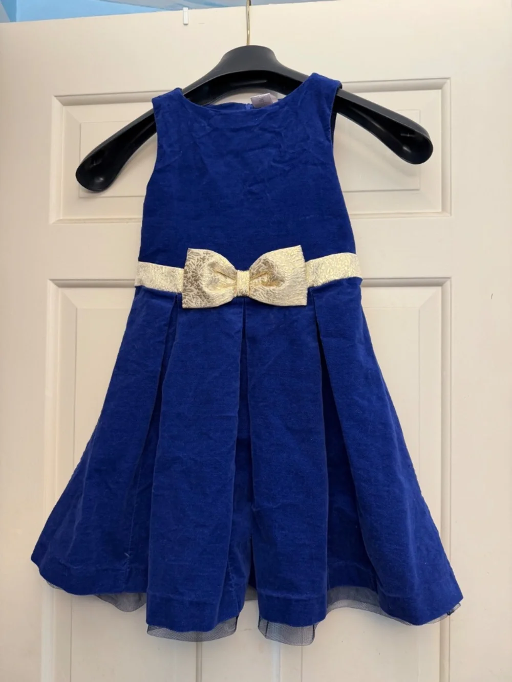 3 Gymboree matching dresses 7,5,3t
